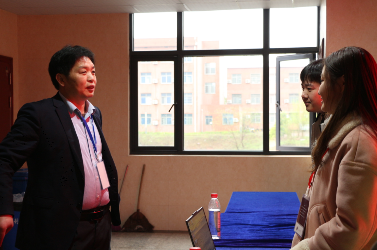 1645ecf1116d44efb5b45527f9b1052a.bmp 1645ecf1116d44efb5b45527f9b1052a.bmp