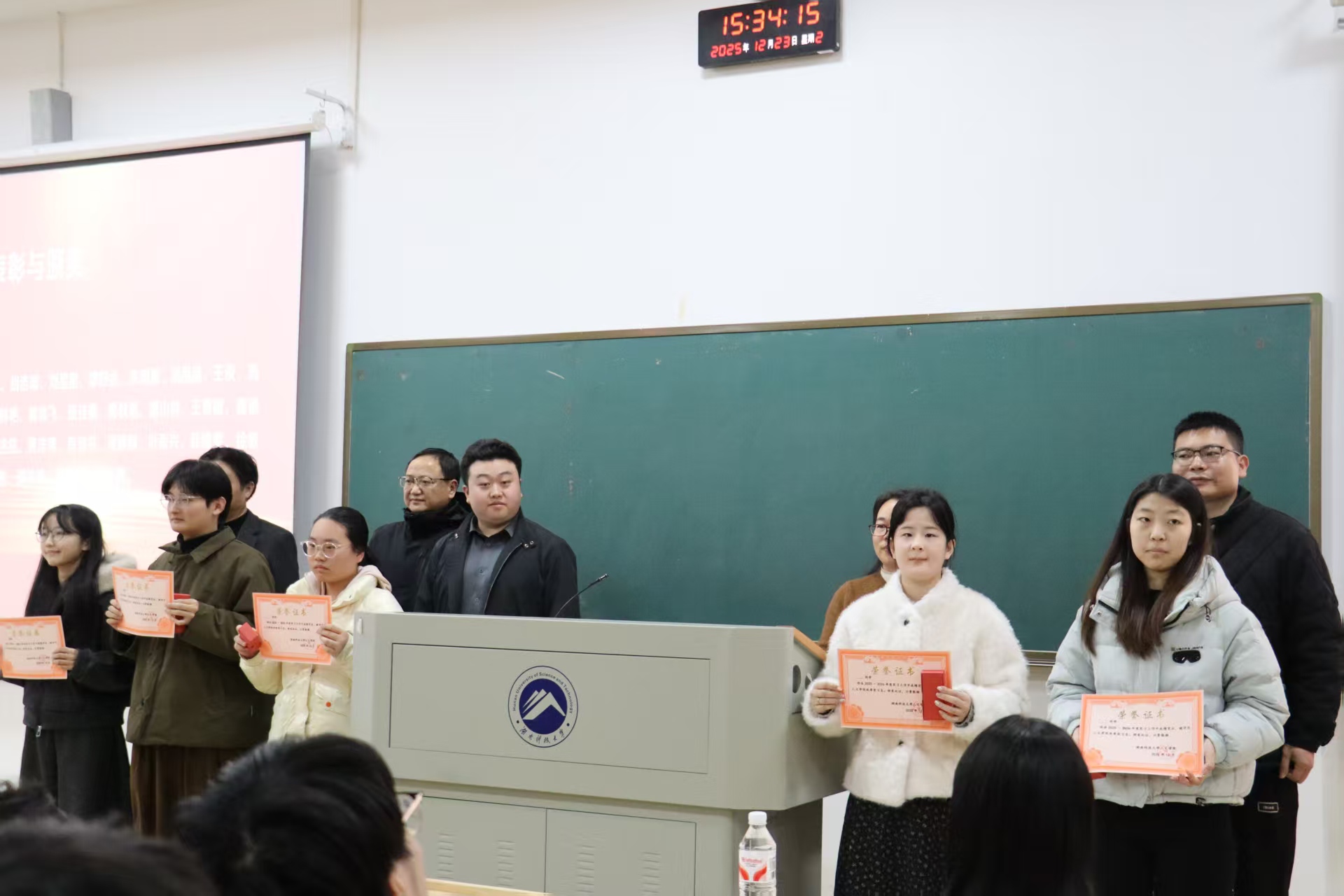 84a0b137c7e8495ba5b473217d26628f.jpg 84a0b137c7e8495ba5b473217d26628f.jpg